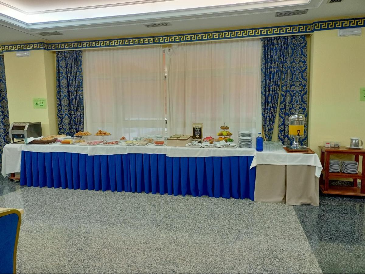 Hotel Victoria Trujillo Zewnętrze zdjęcie