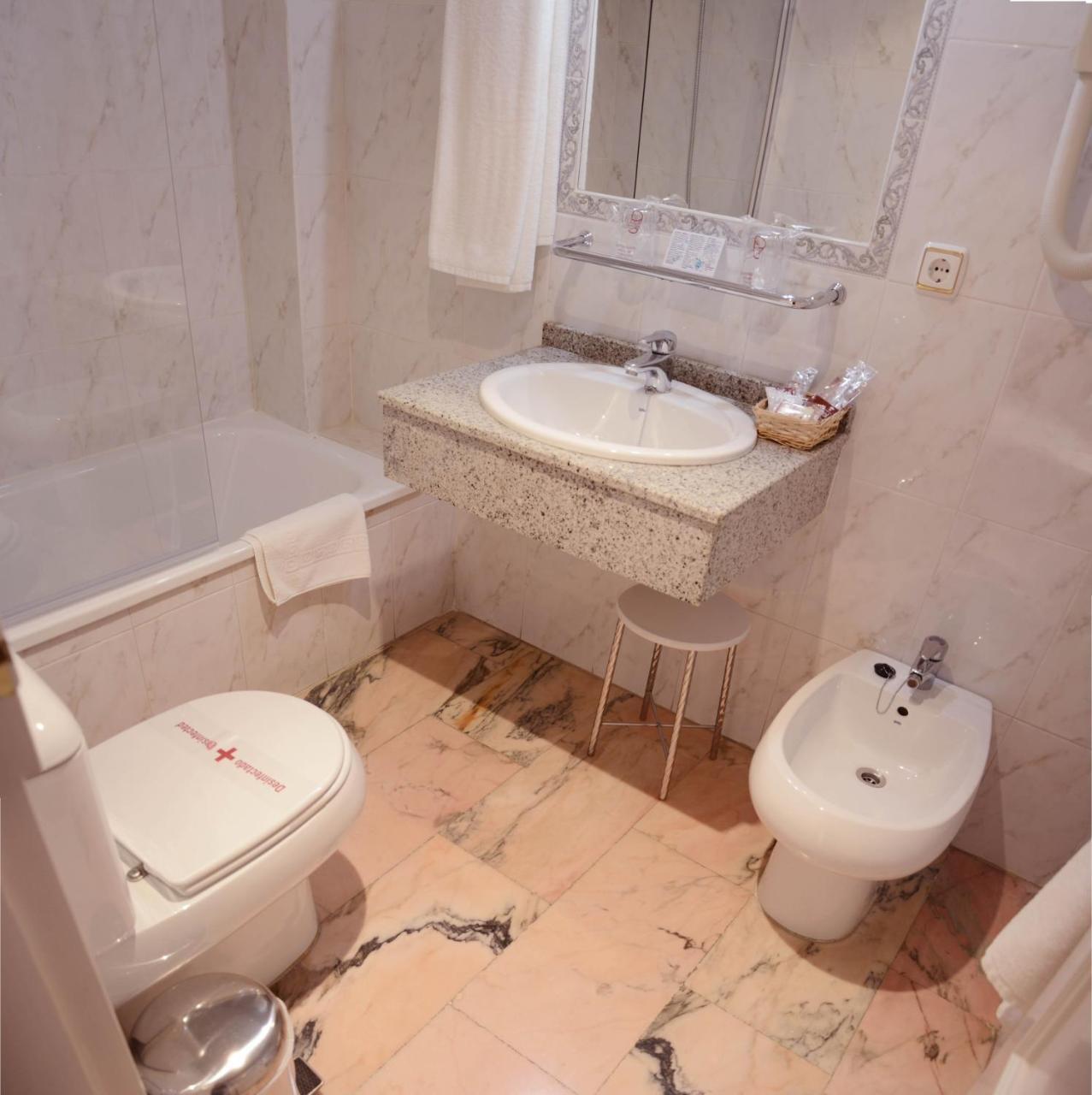 Hotel Victoria Trujillo Zewnętrze zdjęcie