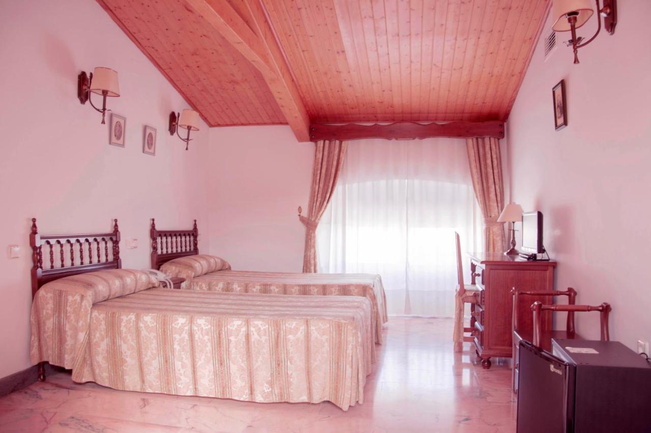 Hotel Victoria Trujillo Zewnętrze zdjęcie
